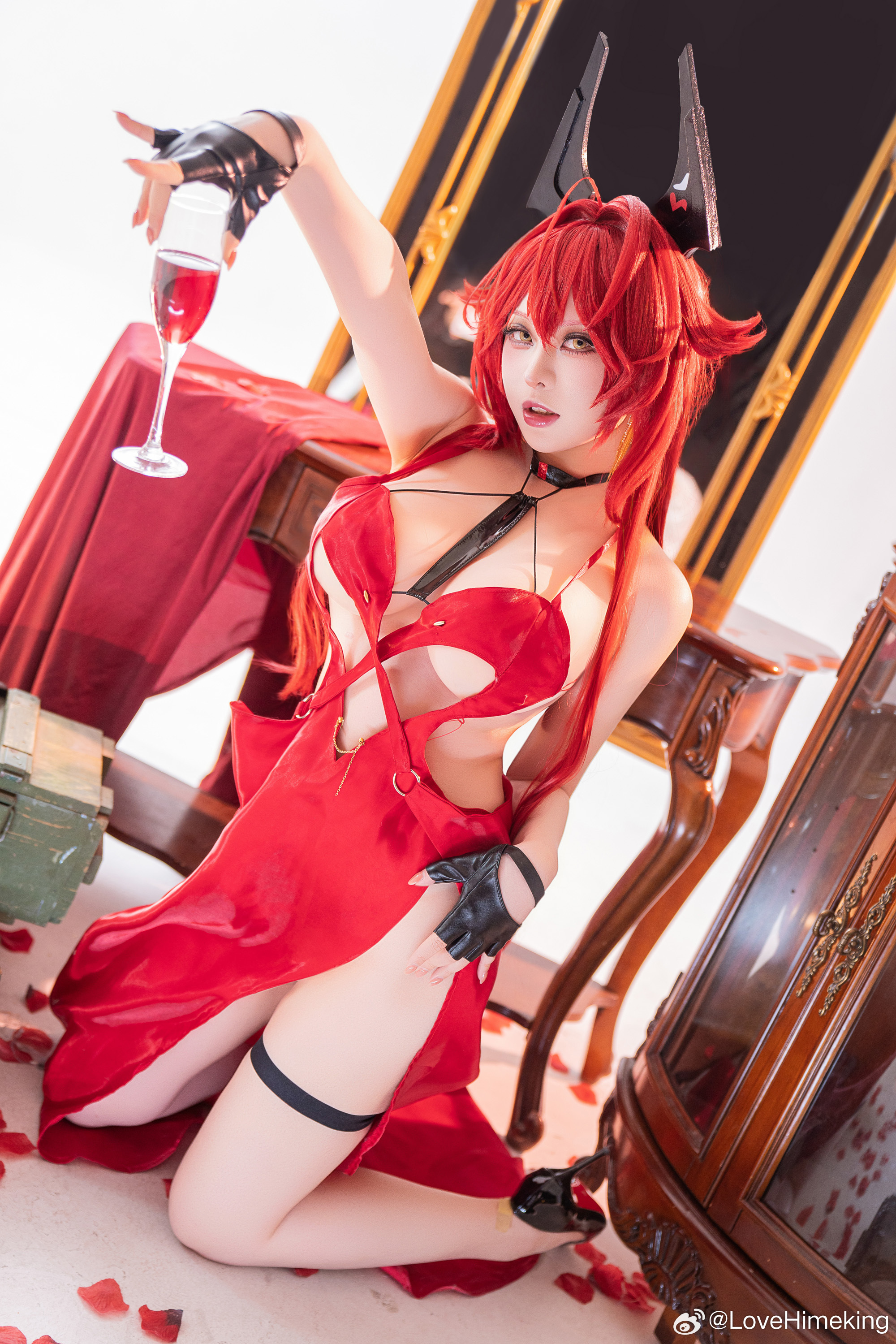 cosplay 胜利女神nikke 小红帽@LoveHimeking